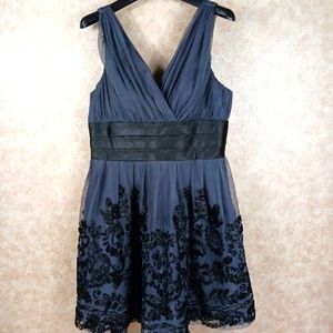 NW COLLECTIONS Black Party Dress with Ribbon Flower Detail